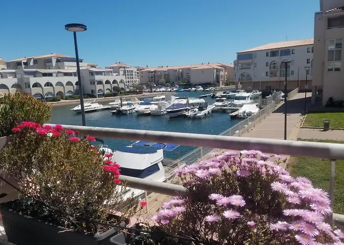Sete Marina Des Quilles, Grand T2 Climatise, Proche Plage, Parking Prive