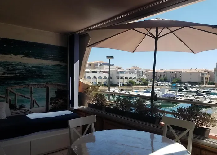 Sete Marina Des Quilles, Grand T2 Climatise, Proche Plage, Parking Prive